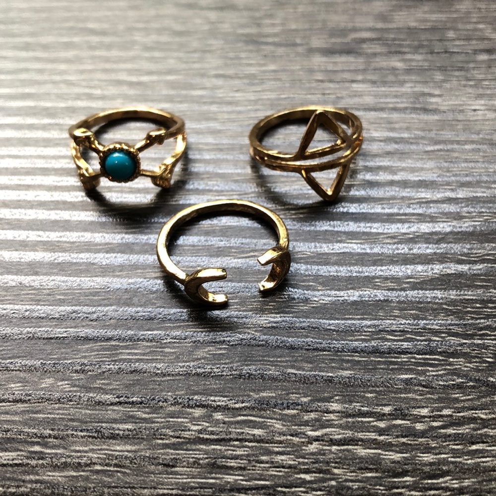 Size 7 gold rings
